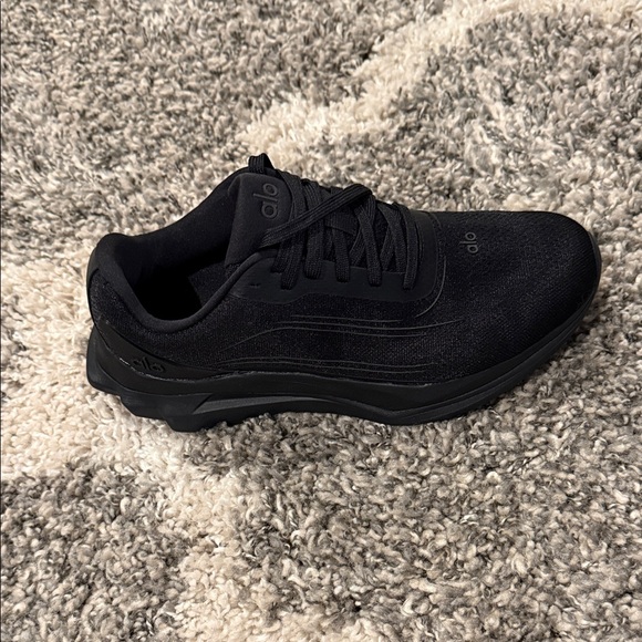 ALO Yoga Men's Black Sneakers - Picture 3 of 6